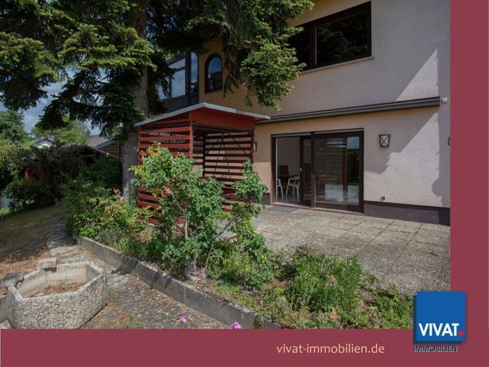 Grande casa unifamiliare o casa per generazioni con veranda e piscina in giardino, impianto fotovoltaico - senza provvigione per l'acquirente! – Foto 1