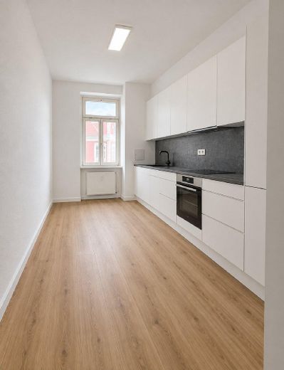 Erstbezug nach Sanierung: Helle Wohnung mit moderner Ausstattung – Foto 5