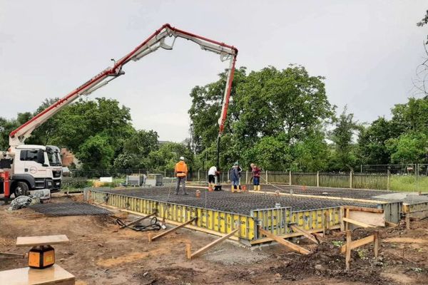 WIR BAUEN FÜR SIE -Teraslı ve bahçeli müstakil ev-Amselweg 16 Haus 11-Stieglitz