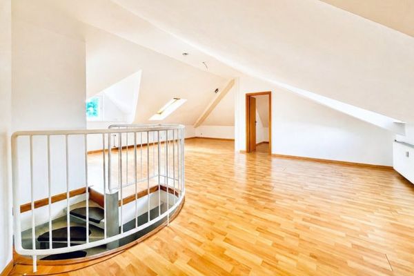 Ihr neues Zuhause unterm Dach – 3-Zimmer-Eigentumswohnung in zentraler Lage von Groß-Zimmern