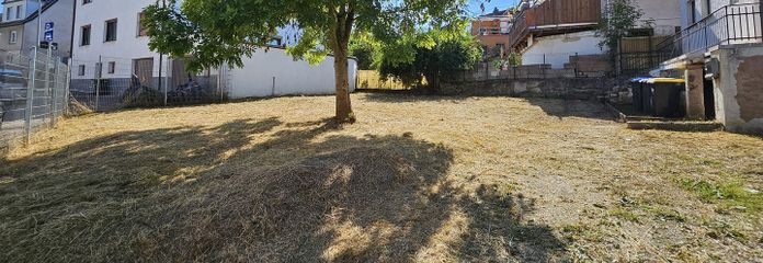 *senza provvigione* Immobile da ristrutturare con grande potenziale: casa unifamiliare, posizione tranquilla a Schiffweiler – Garten