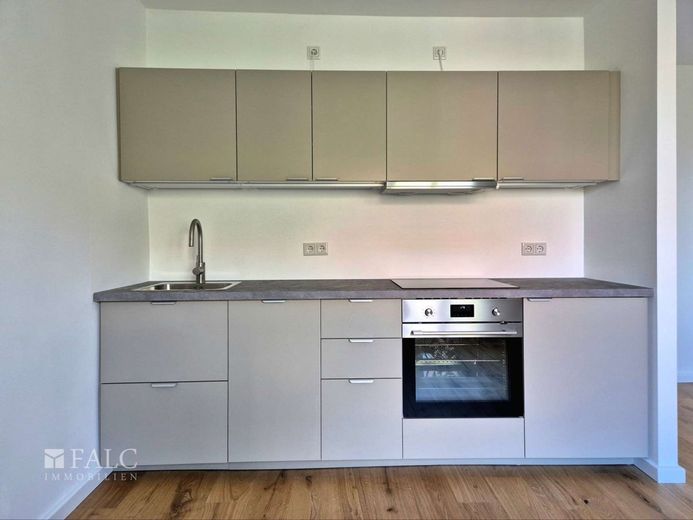 **Stilvoll wohnen in Berlin-Wilmersdorf mit Fahrstuhl**- FALC IMMOBILIEN – Küche