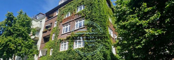 Le charme classique de l’ancien dans un environnement verdoyant et un emplacement prisé de Hambourg-Eppendorf