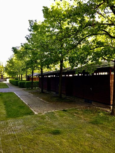 اشترِ العقار المناسب – Radlhäuser geschützter Garten