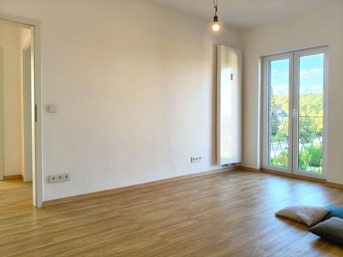 Schlafzimmer große Fenster