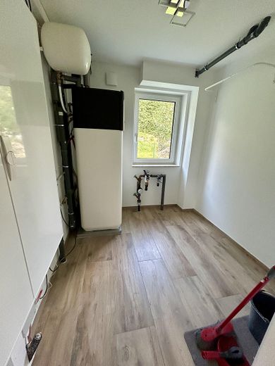 Stijlvolle stadsvilla op een natuurrijke droomlocatie – modern wonen met levenskwaliteit – Hausanschlussraum 