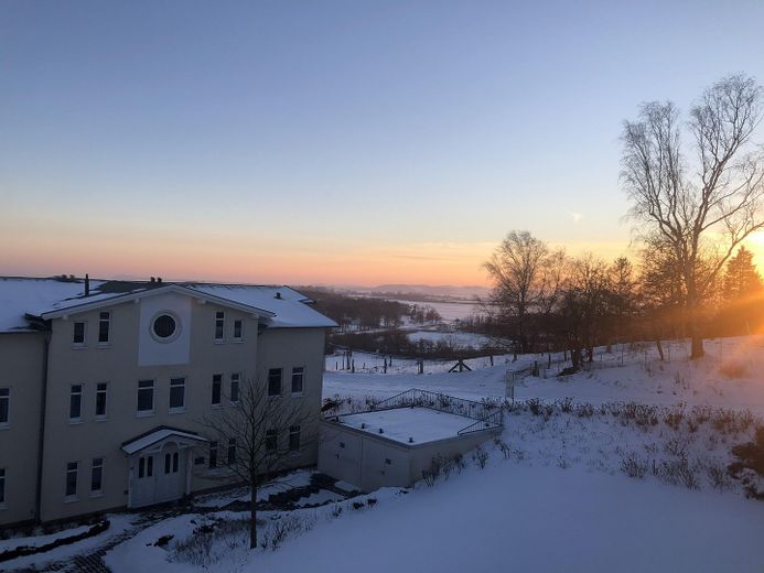 Beim Frühstückskaffee schon den Meerblick genießen – 3-Zimmer-Wohnung in allerbester Lage – Ausblick im Winter III