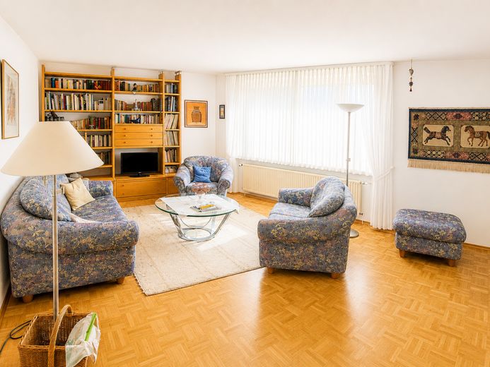 Einfamilienhaus in bester Lage in Lebenstedt, 4,5 Zimmer mit großem Garten – Wohnen