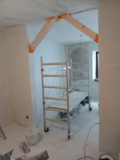 Renovierte 1-Zimmer-Wohnung mit 52 m² Innenhof in RWTH-Nähe – provisionsfrei – Renovierung läuft, Sept. 2026