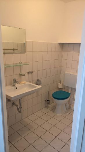 Investimento interessante: 5 unità abitative con potenziale di sviluppo vicino al lago Edersee – Fotos OGDG links 13b