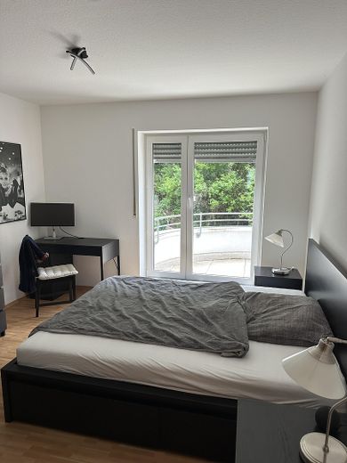 Schlafzimmer mit Balkon