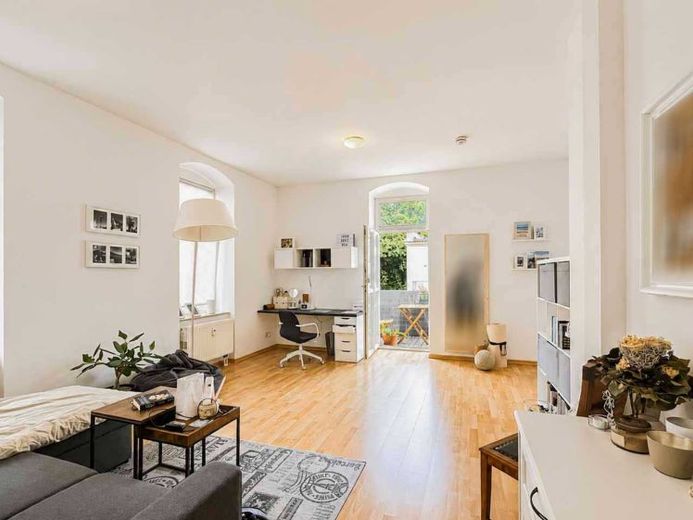 *Investimento interessante*: appartamento di 1 locale affittato con bagno con vasca e balcone a DD-Löbtau – Foto 1