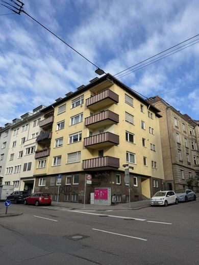 Zwei Wohnungen, ein Deal — Dachgeschossensemble im Herzen von Stuttgart‑West – IMG_9584