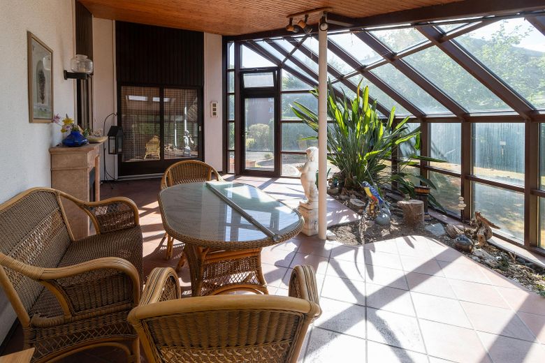 bungalow dal design moderno – ...  jetzt Wintergarten
