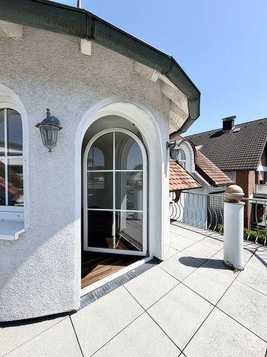 Provisionsfrei: Exklusive 4 Zimmerwohnung mit außergewöhnlicher Architektur – Westbalkon
