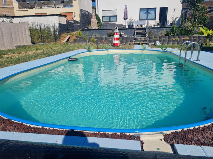 Pool 8x4 Meter