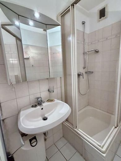 Helle 2-Zimmer-Wohnung mit Balkon in Hildesheim - Marienburger Höhe, nahe Universität (4179/06) – Bad mit Dusche