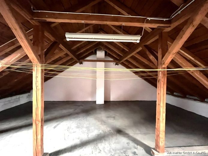 Helle 3-Zimmer‑Wohnung in Hof - mit Balkon, Garage und viel Wohlfühlpotenzial – VUB2396-12