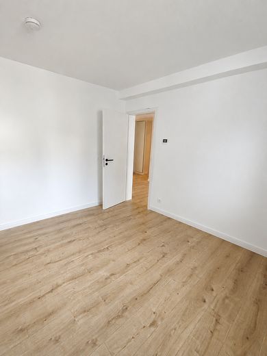 Erstbezug Neubau: Großzügige 5-Zimmer-Wohnung in ruhiger Lage von Niendorf – Foto 8