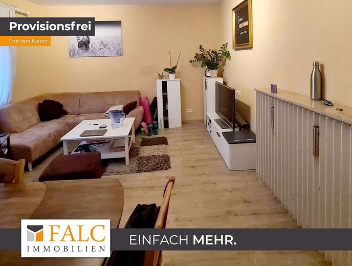 Ihr Rückzugsort im Grünen - 3-Zimmerwohnung mit Gartenanteil – Wohnzimmer