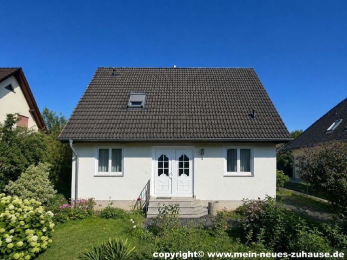 Einfamilienhaus mit Einliegerwohnung in ruhiger Lage - Eigennutzung mit Vermietungspotential! – Foto 1