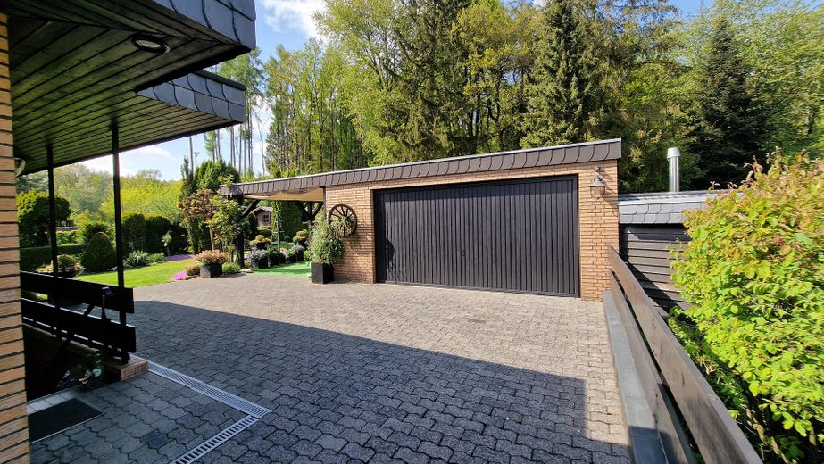 Reserviert! Exklusiver Bungalow in Königswinter: Homeoffice, traumhafte Aussicht, Sonnenuntergänge – große Doppelgarage