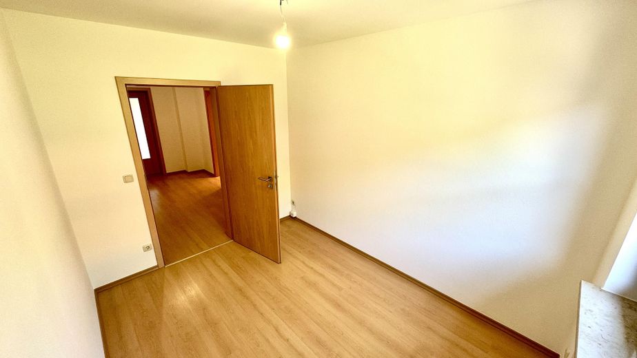 Traumhafte 3-Zimmer-Wohnung in Bad Tölz – mit Balkon, Einbauküche & Sauna! – Büro/Kinderzimmer