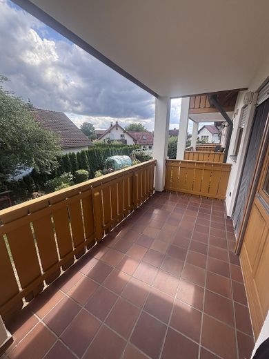 Charmante 2-Zimmer-Wohnung mit Balkon, Stellplatz und Einbauküche – Erstbezug nach Renovierung – Balkon
