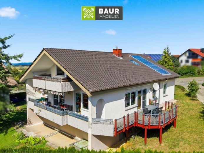Casa unifamiliare con appartamento indipendente e molteplici possibilità d’uso a Bad Waldsee-Haisterkirch – Foto 1
