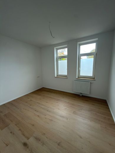 Wysokiej jakości zmodernizowane, bez barier – mieszkanie 2-pokojowe z dużym tarasem – Schlafzimmer Wohnung 6