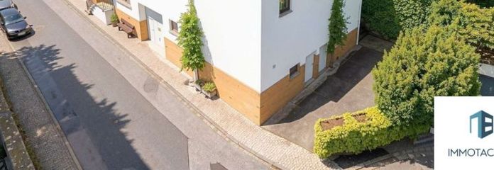 Viel Platz für mehrere Generationen: 296m² Wohnfläche,Garten,Terrasse & Doppelgarage in ruhiger Lage