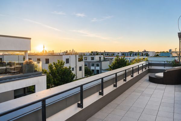 PROVISIONSFREI Penthouse 112 m², WESTFLÜGEL Riedberg, A+ Hausgeld EUR275 -  47,5m² Dachterrasse