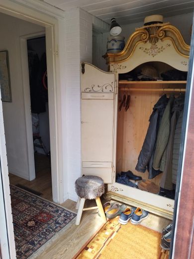 Piccola casa al mare – Garderobenschrank Eingang