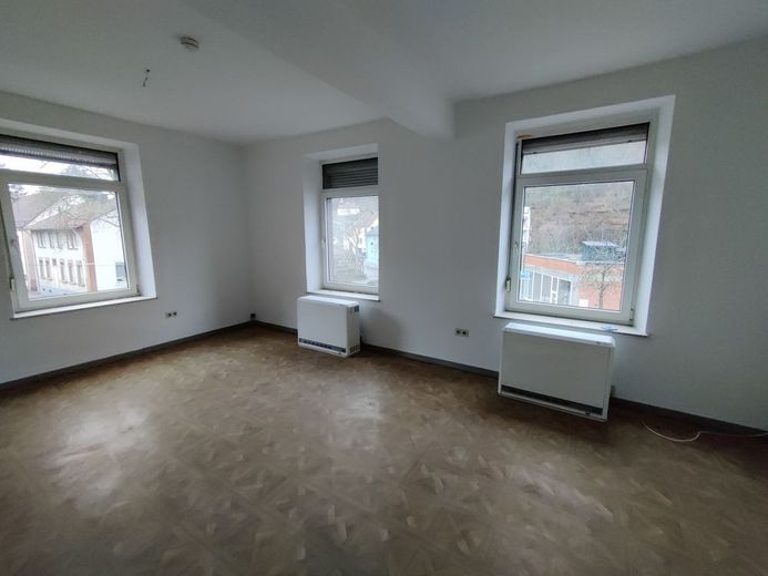 4 ZKB mit Terrasse zu vermieten in Pirmasens-Niedersimten – Wohnzimmer