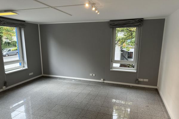 3-Zimmer-Wohnung, 80 m², mit Einbauküche in Hamburg-Sülldorf – S-Bahn-Nähe, ab sofort frei
