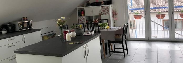 Küche mit Eßbereich