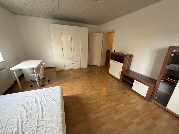Zimmer 1