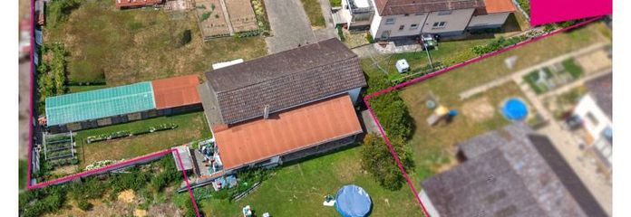 2-Familien-Wohnhaus auf großem Grundstück mit diversen zusätzlichen Bauoptionen