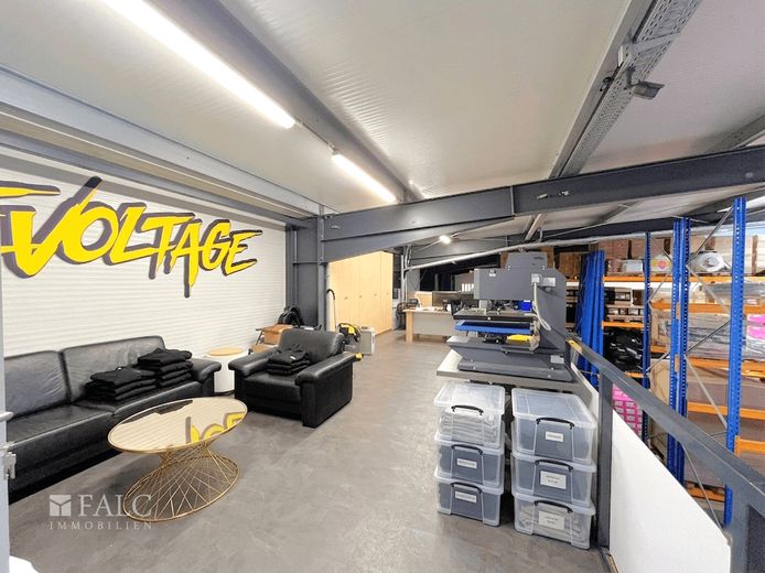 Moderne Gewerbeimmobilie mit vielseitigen Nutzungsmöglichkeiten – Büro / Lagerfläche