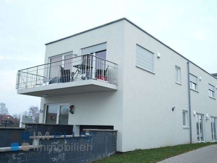 Eine vermietete Wohnung - gleich mit Garten und Terrasse! Wunderbar helle und neue 2 Zi- Whg. – Foto 1