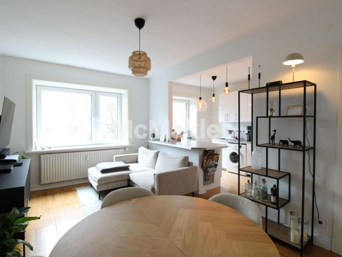 Ruhig gelegen & bestens angebunden: 2,5-Zimmer-Wohnung in Winterhude – Foto 1
