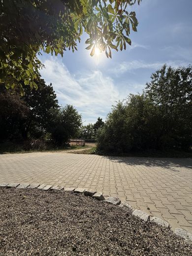 Eingang Sandplatz