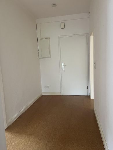 Flur, Wohnungseingangstür