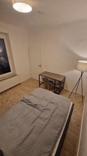 Schlaf und Arbeitszimmer