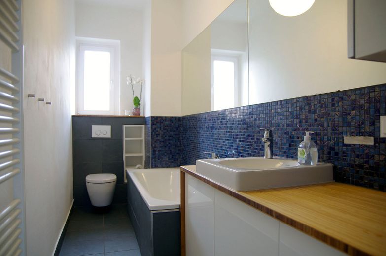 DG Maisonette-Townhouse mit Atelier – Wohnen und Arbeiten unter einem Dach – Badezimmer