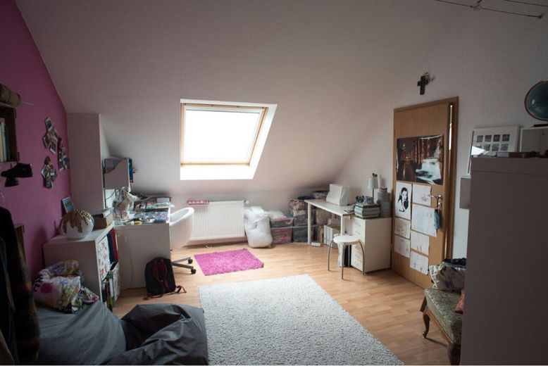 Neuwertige, sehr helle 5 Zimmer Wohnung mit schönem Fernblick – Foto 5