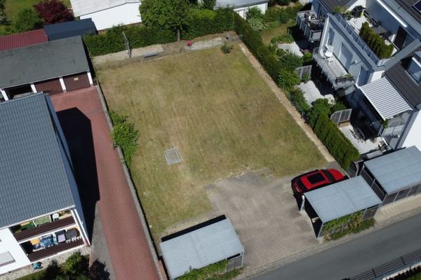 !! Bestlage !! Baugrundstück in Nürnberg-Fischbach für Einfamilienhaus mit 237Qm oder Doppelhaushälfte inkl. Bauplan