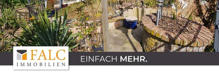 Vorderansicht / Garten / Teich