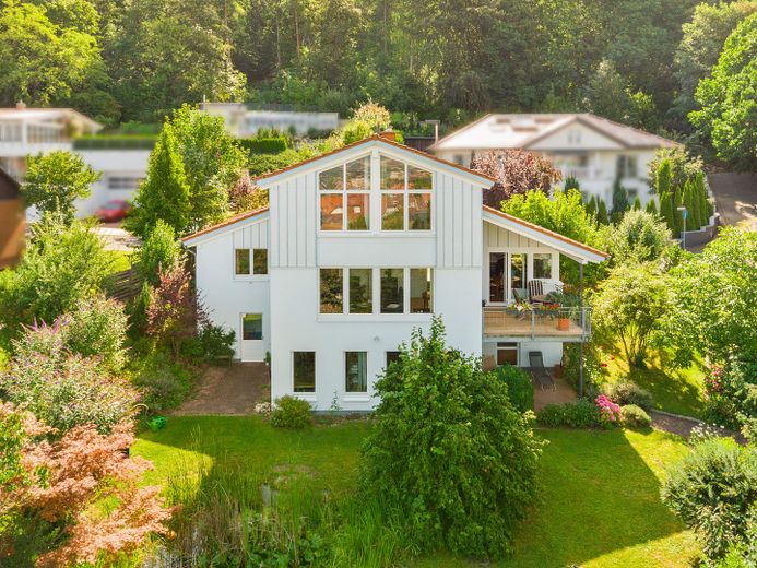 Architektenhaus mit traumhaftem Ausblick über Northeim und das Leinetal zu verkaufen – फोटो 2