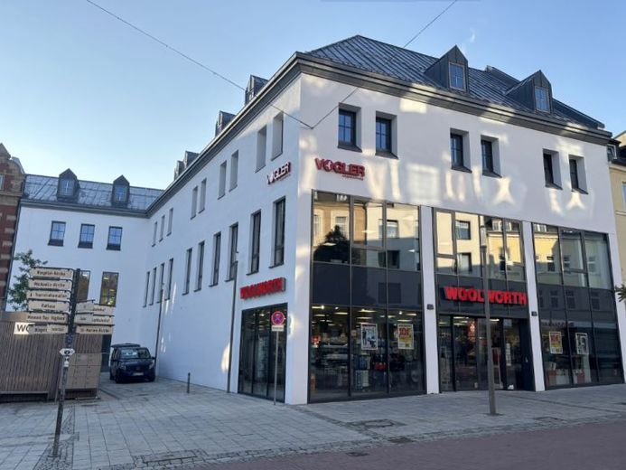 First occupancy after renovation: Top-modern, air-conditioned office space in the heart of the city of Hof - elevator - barrier-free access – Photo 1